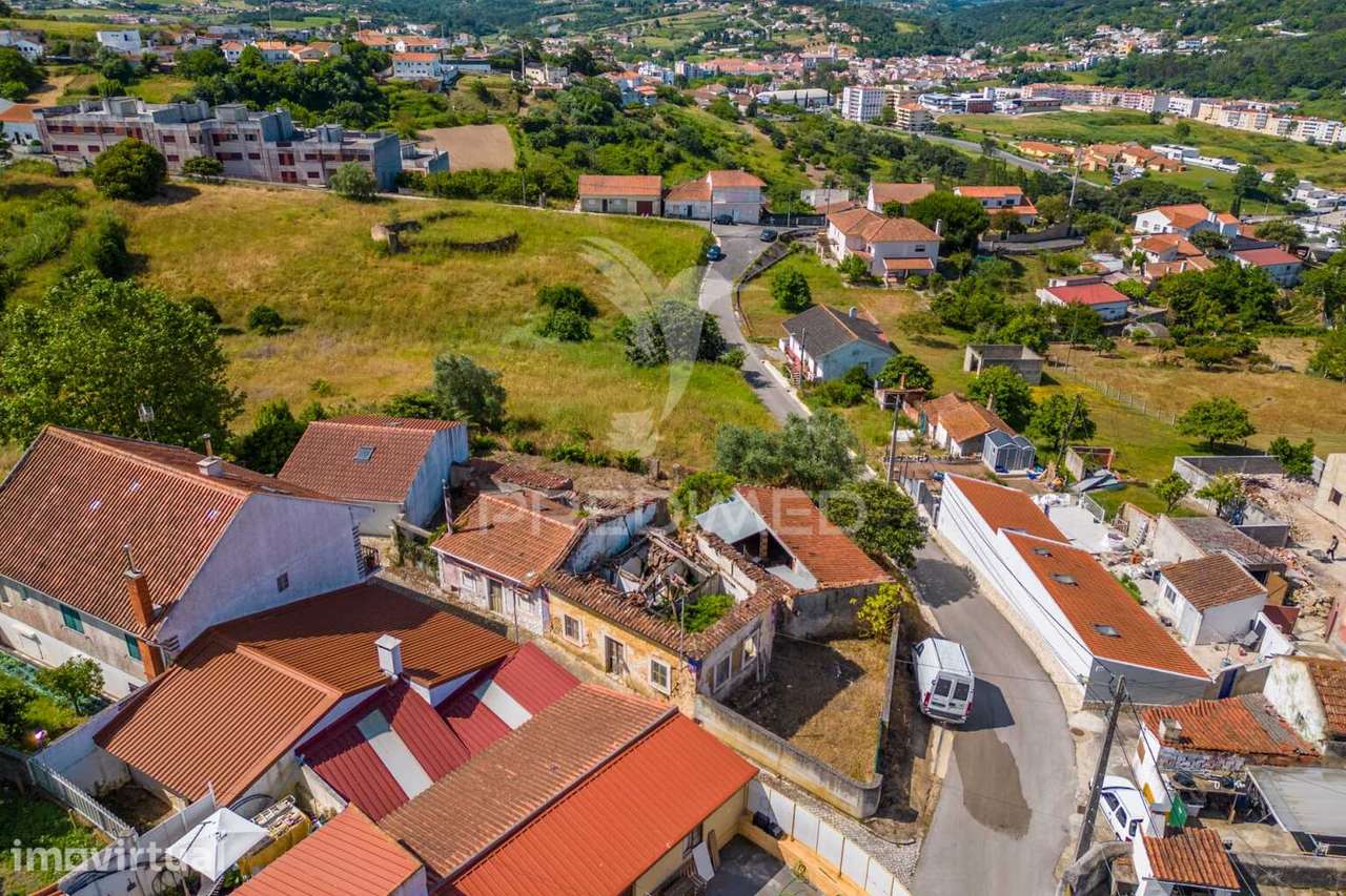 Ruina com terreno na Bemposta, Alcobaça para comprar - Grande imagem: 4/34