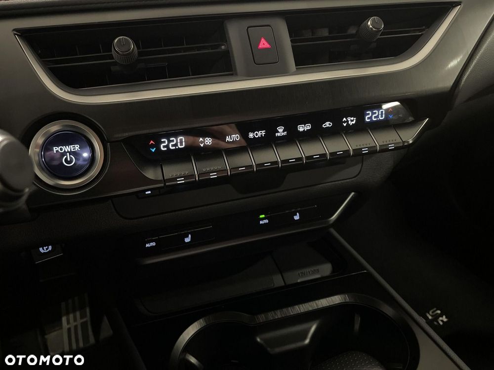 Lexus UX 250h GPF F Sport Edition 2WD - 26