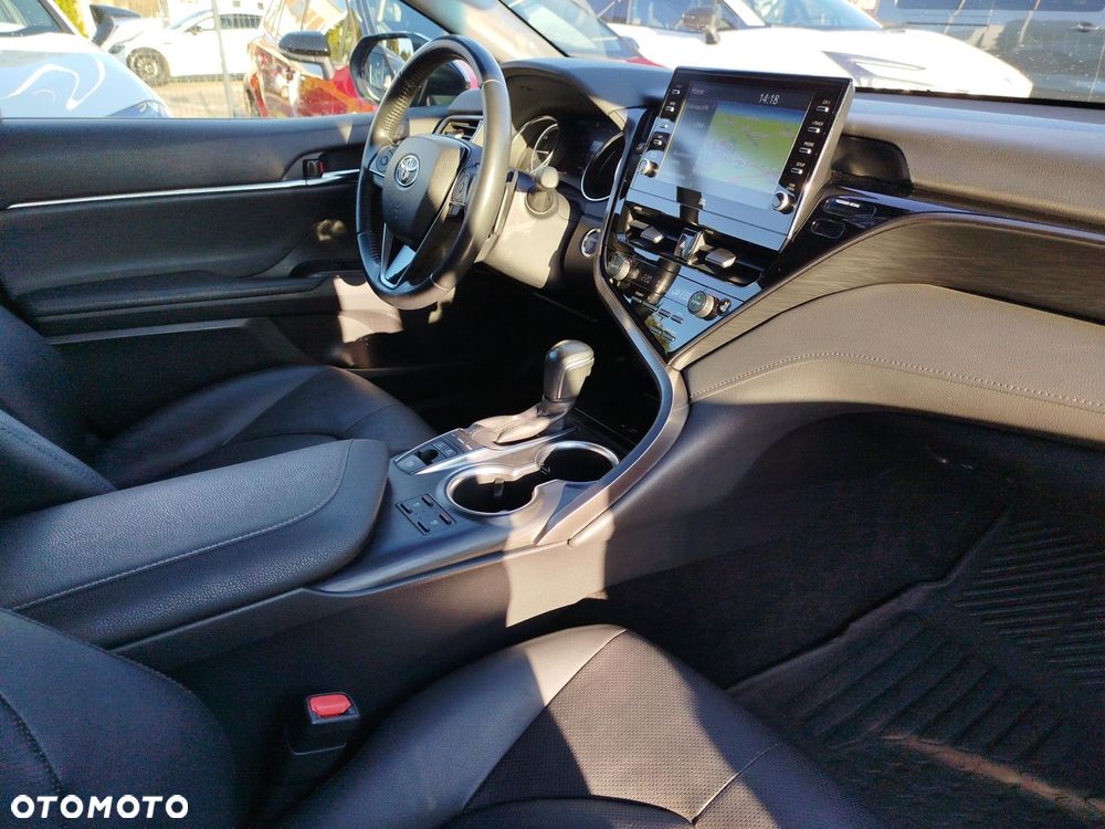 Toyota Camry - 9