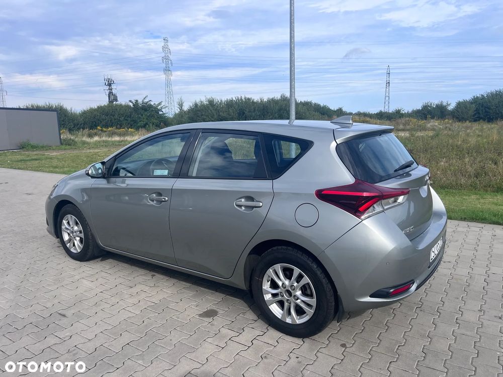 Toyota Auris 1.33 VVT-i Active - 7