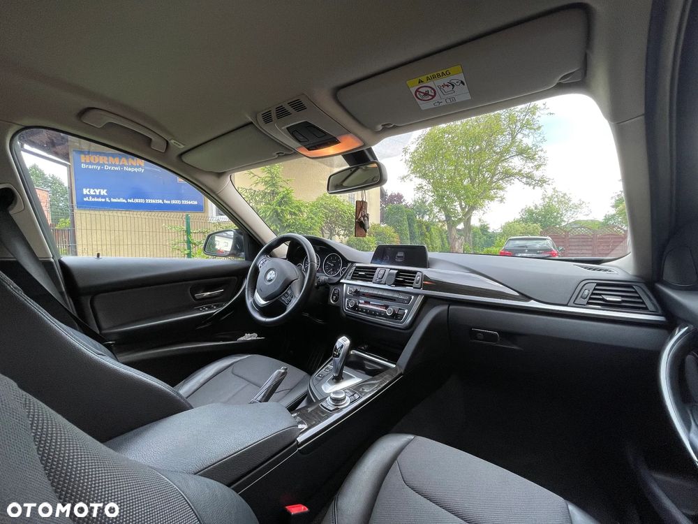 BMW Seria 3 318d Luxury Line - 17