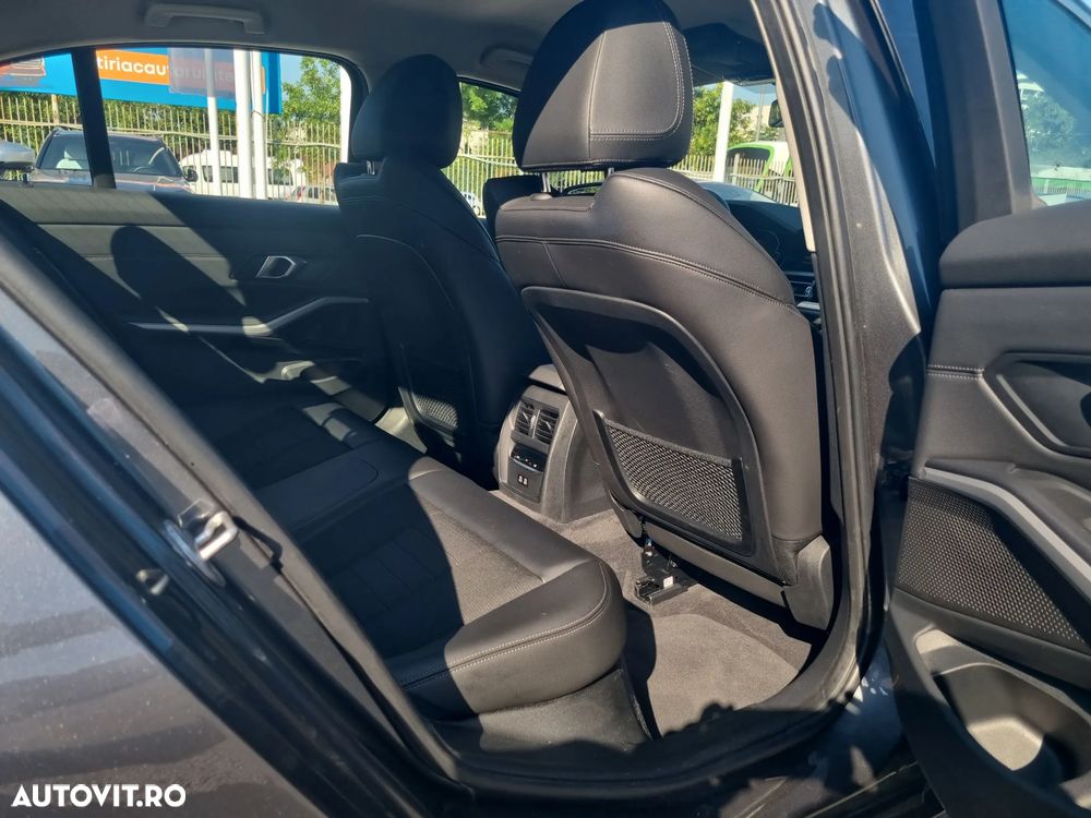 BMW Seria 3 330e AT PHEV - 13