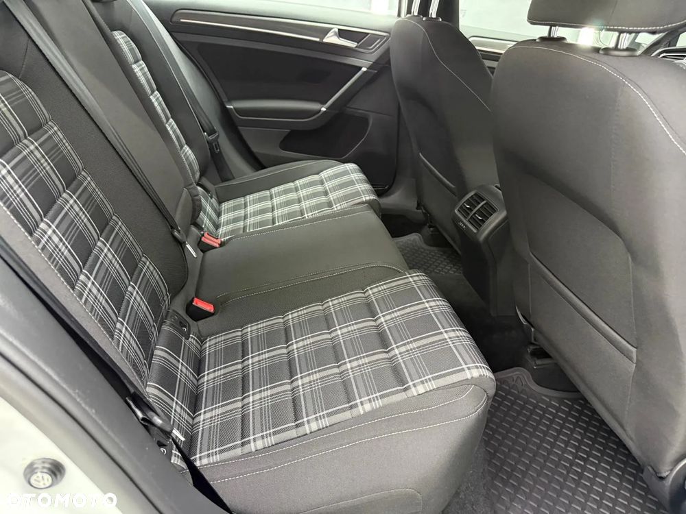 Volkswagen Golf GTD BlueMotion Technology - 33