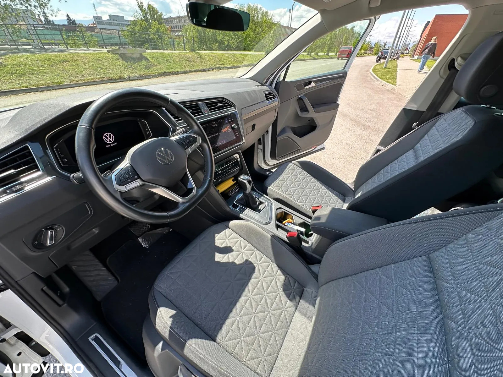 Volkswagen Tiguan - 9