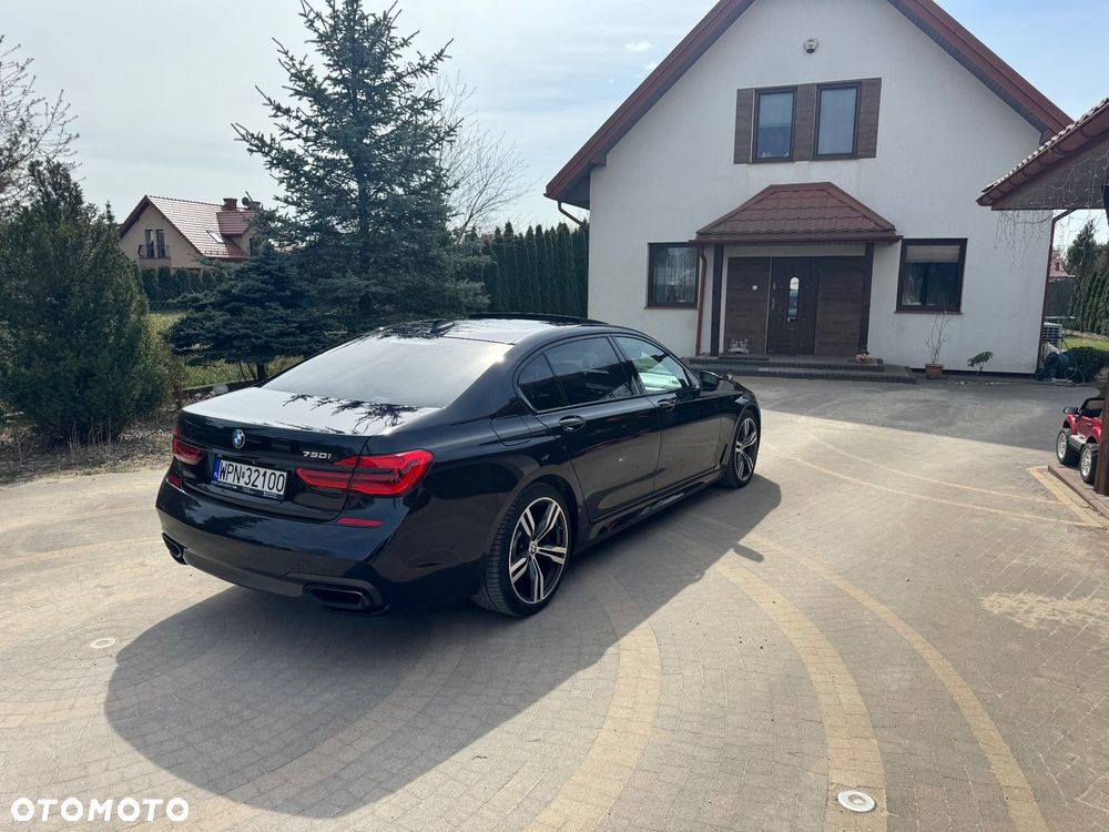 BMW Seria 7 750Li - 5