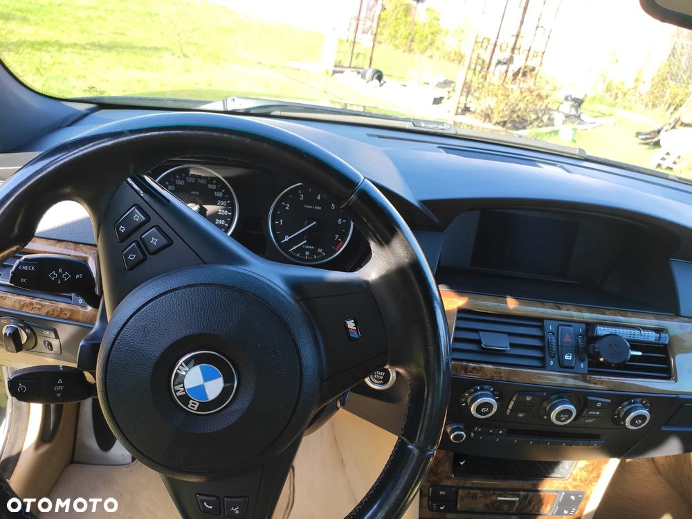 BMW Seria 5 530xi Touring Edition Exclusive - 2