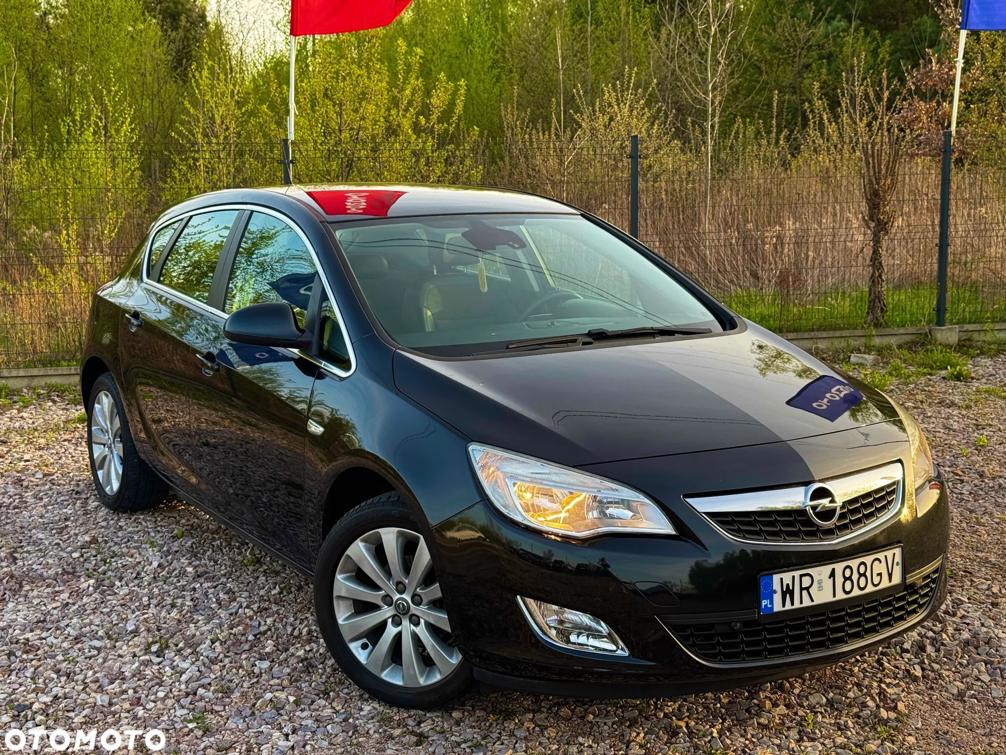 Opel Astra 1.4 Turbo Color Edition - 1
