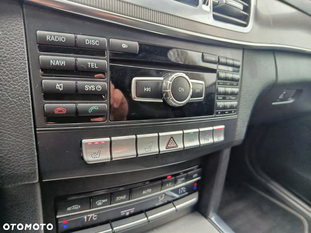 Mercedes-Benz Klasa E 220 CDI 7G-TRONIC Avantgarde - 31