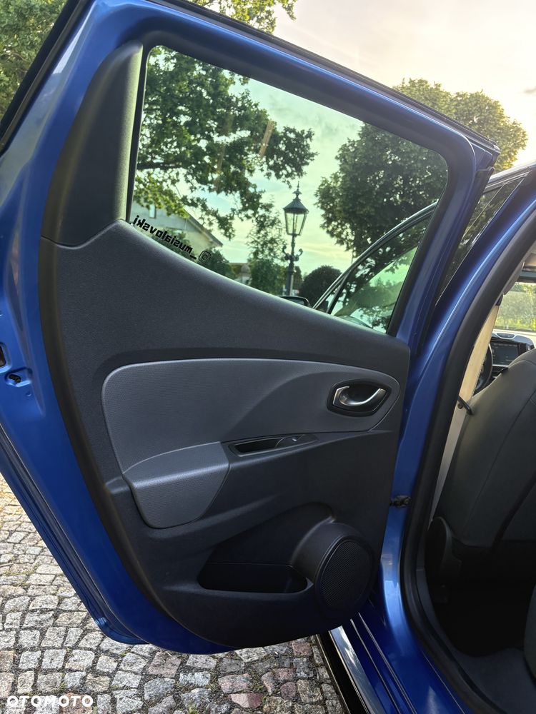 Renault Clio - 36