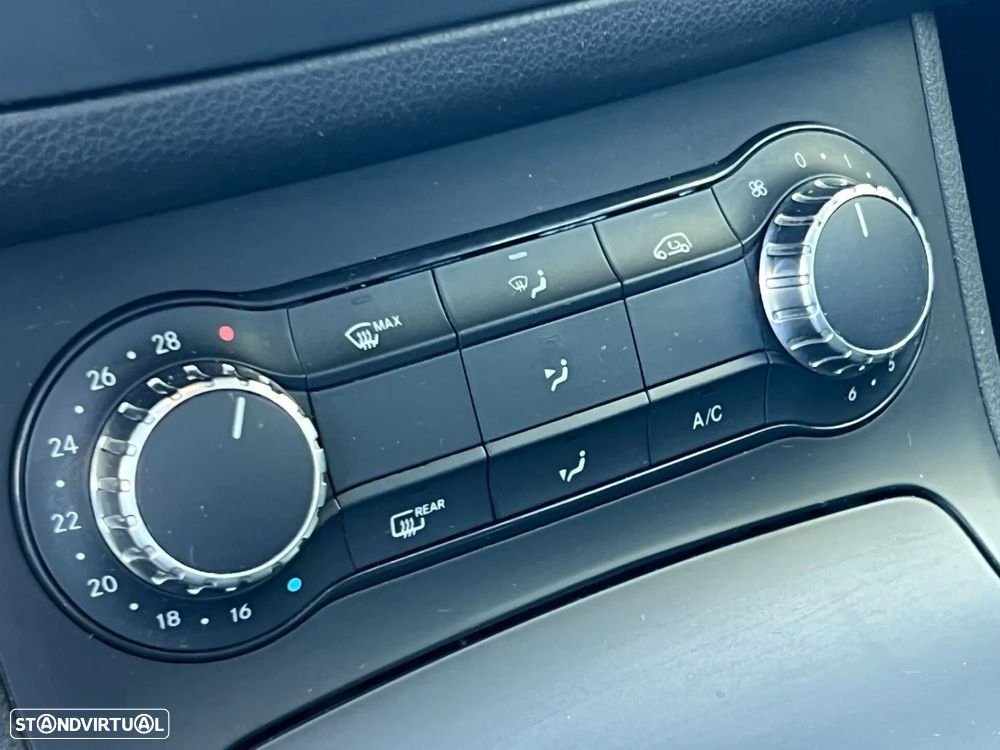 Mercedes-Benz B 180 - 12