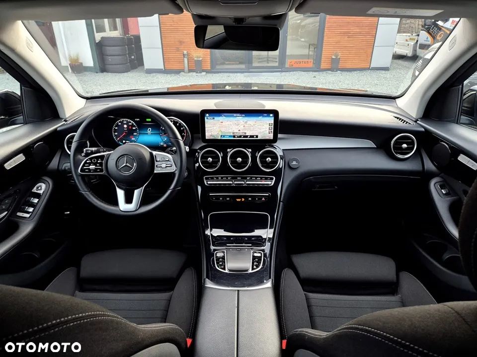 Mercedes-Benz GLC - 6