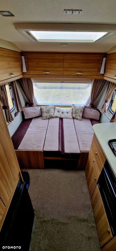 Elddis Xplore 574 - 17