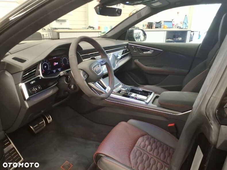 Audi RS Q8 - 5