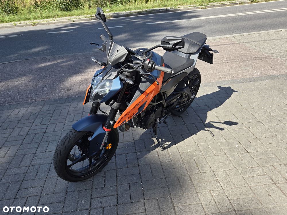 KTM Duke 125 - 21