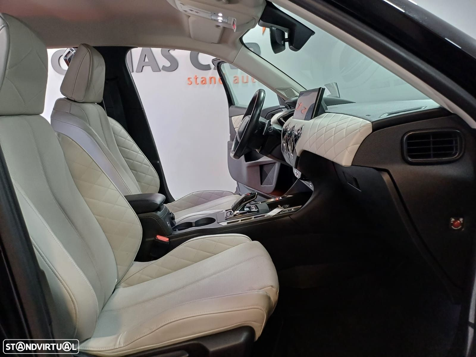 DS DS3 Crossback 1.2 PureTech Rivoli EAT8 - 12