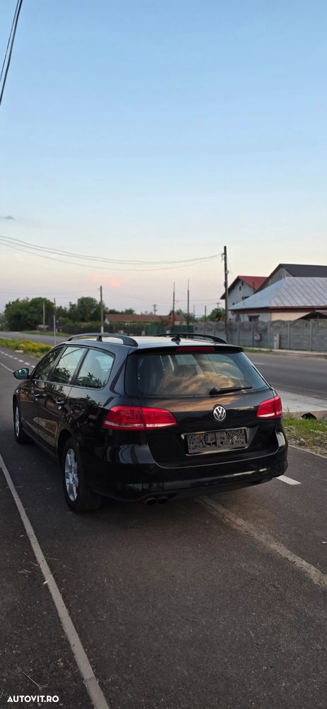 Volkswagen Passat 2.0 Blue TDI SCR Comfortline - 15