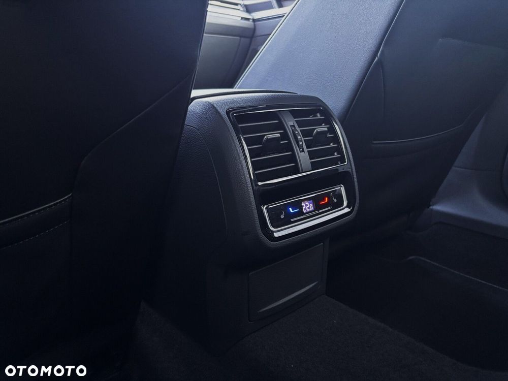 Volkswagen Arteon 2.0 TDI 4Motion R-Line DSG - 19