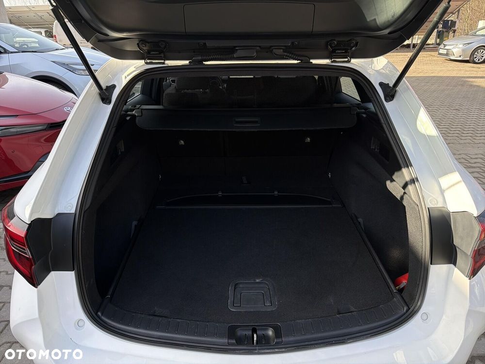 Toyota Corolla 1.8 Hybrid Comfort - 29