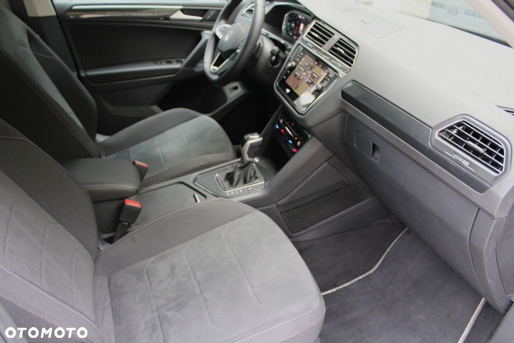 Volkswagen Tiguan 1.5 TSI EVO Elegance DSG - 17