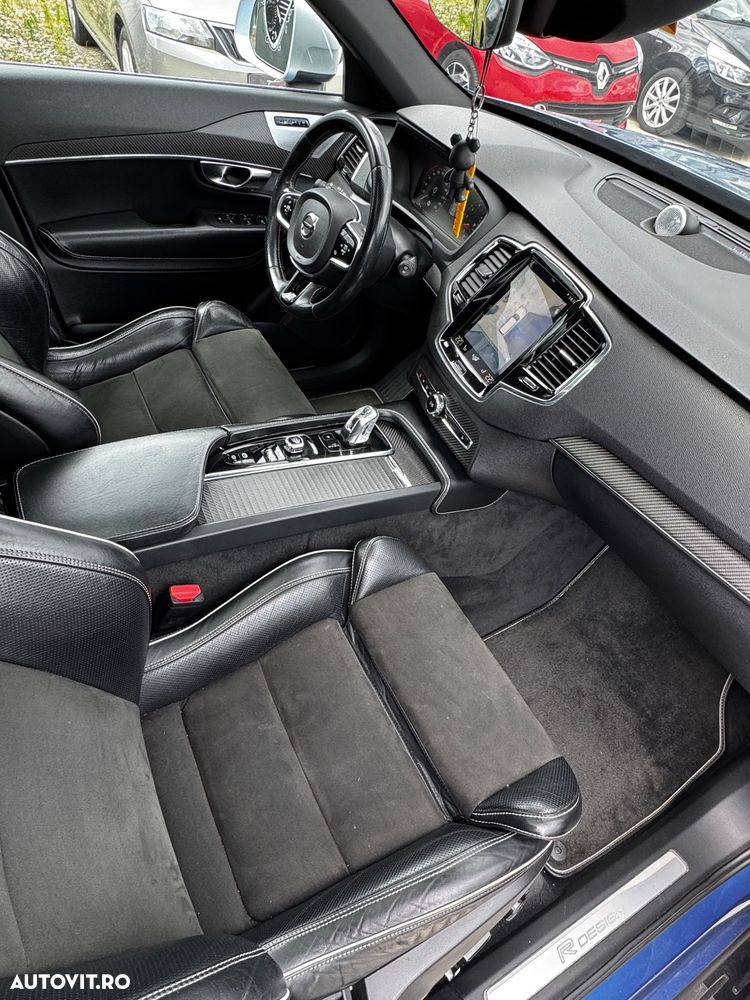 Volvo XC 90 - 9