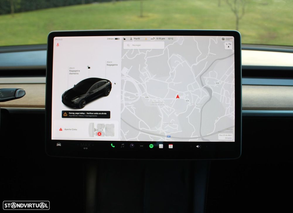 Tesla Model 3 - 9