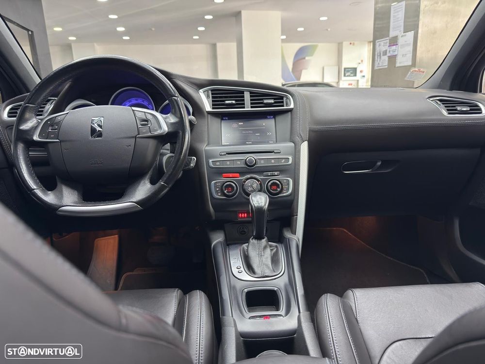DS DS4 Crossback 2.0 BlueHDi Sport Chic EAT6 - 25