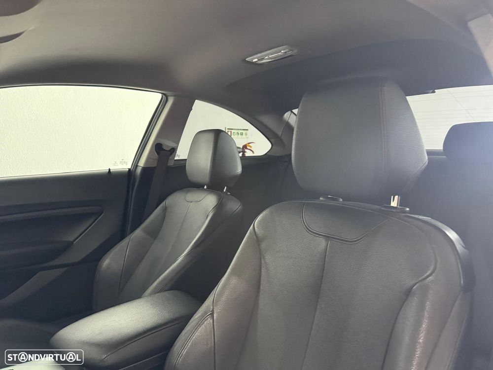 BMW 225 d Coupe Pack M Auto - 12
