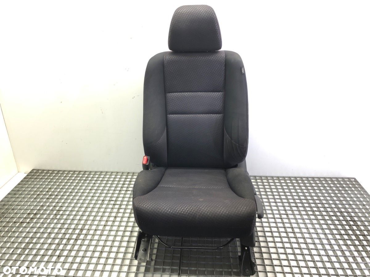 FOTEL LEWY PRZÓD - 300.00 PLN - HONDA CITY V sedan (GM2, GM3) 2008 - 2022 1.4 i-V TEC 73 kW [99 KM] - 1