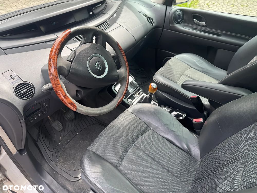 Renault Espace 2.0 dCi Expression - 8