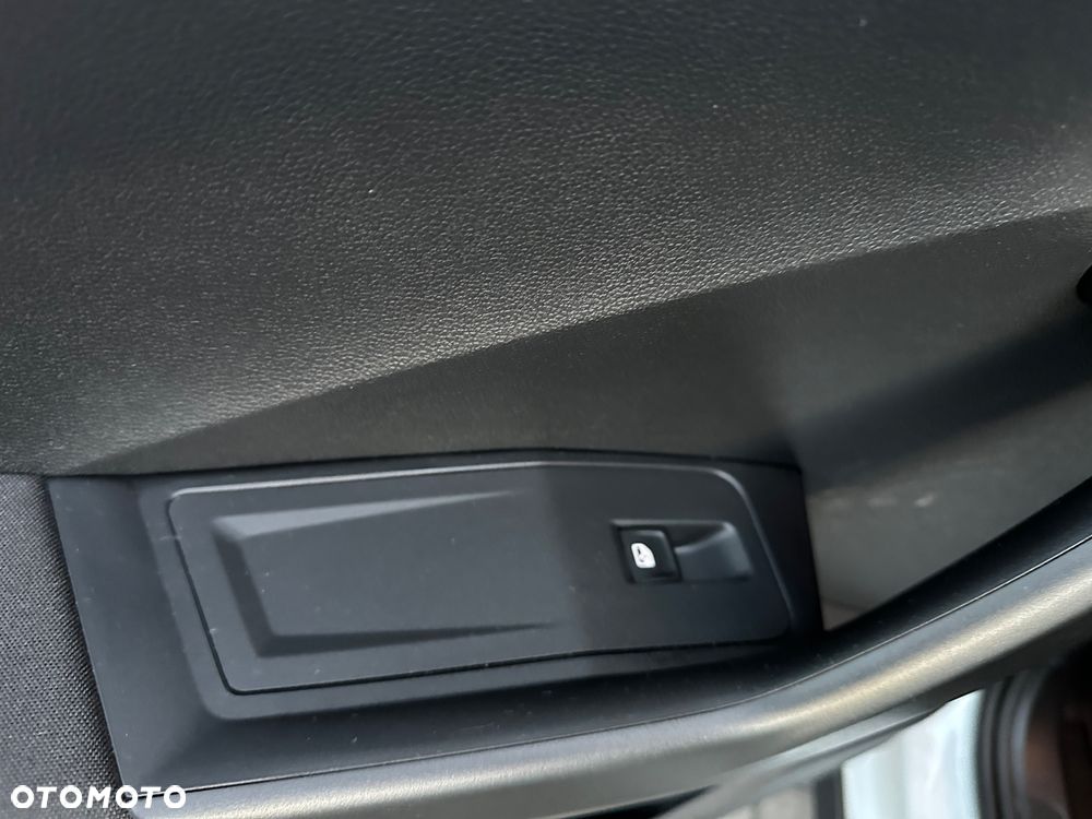 Volkswagen T-Roc 1.5 TSI Life - 21