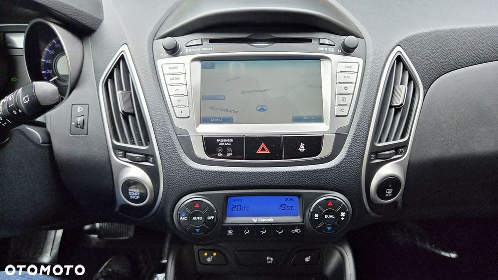 Hyundai ix35 2.0 CRDi 4WD Automatik Premium - 18