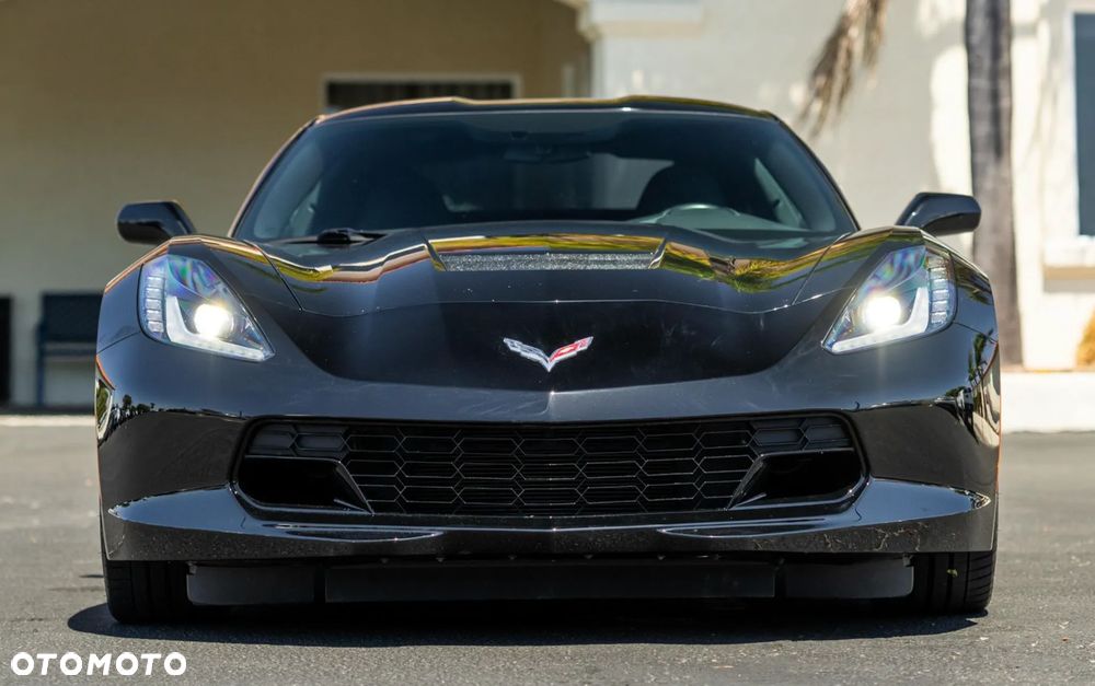 Chevrolet Corvette - 2
