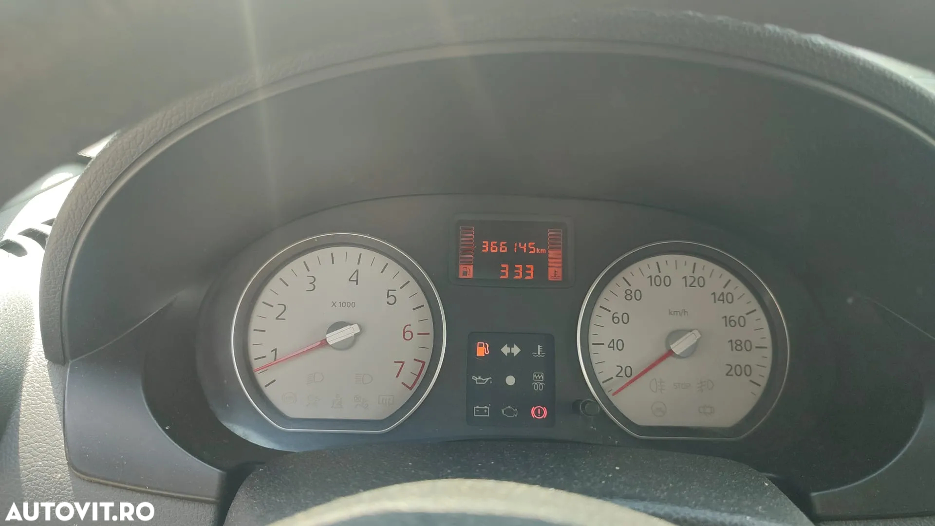Dacia Logan Express 1.4 MPI - 9