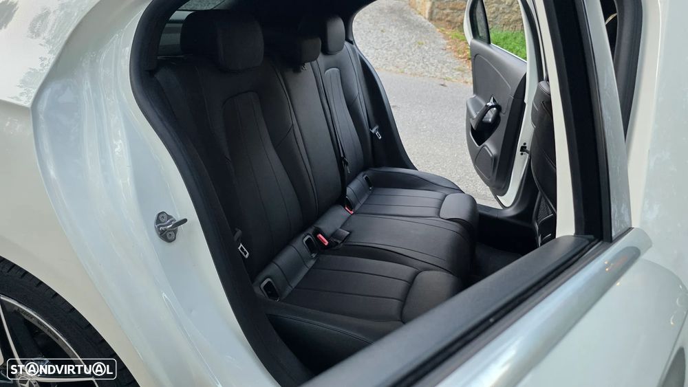 Mercedes-Benz A 180 d 7G-DCT AMG Line - 13