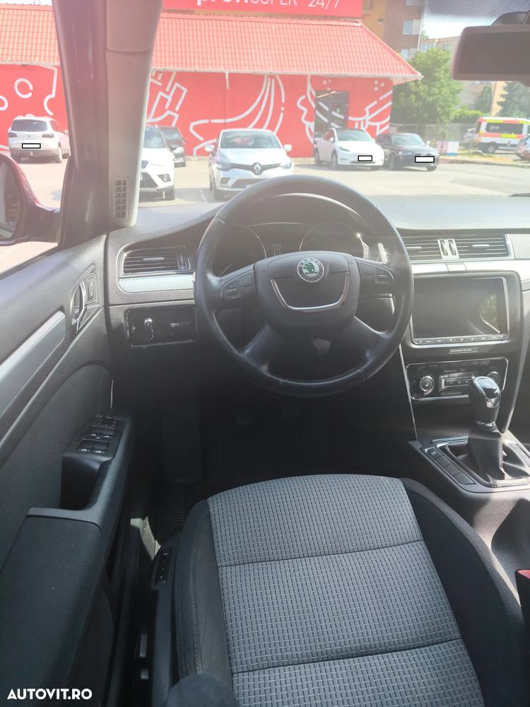 Skoda Superb 1.4 TSI Ambition - 11