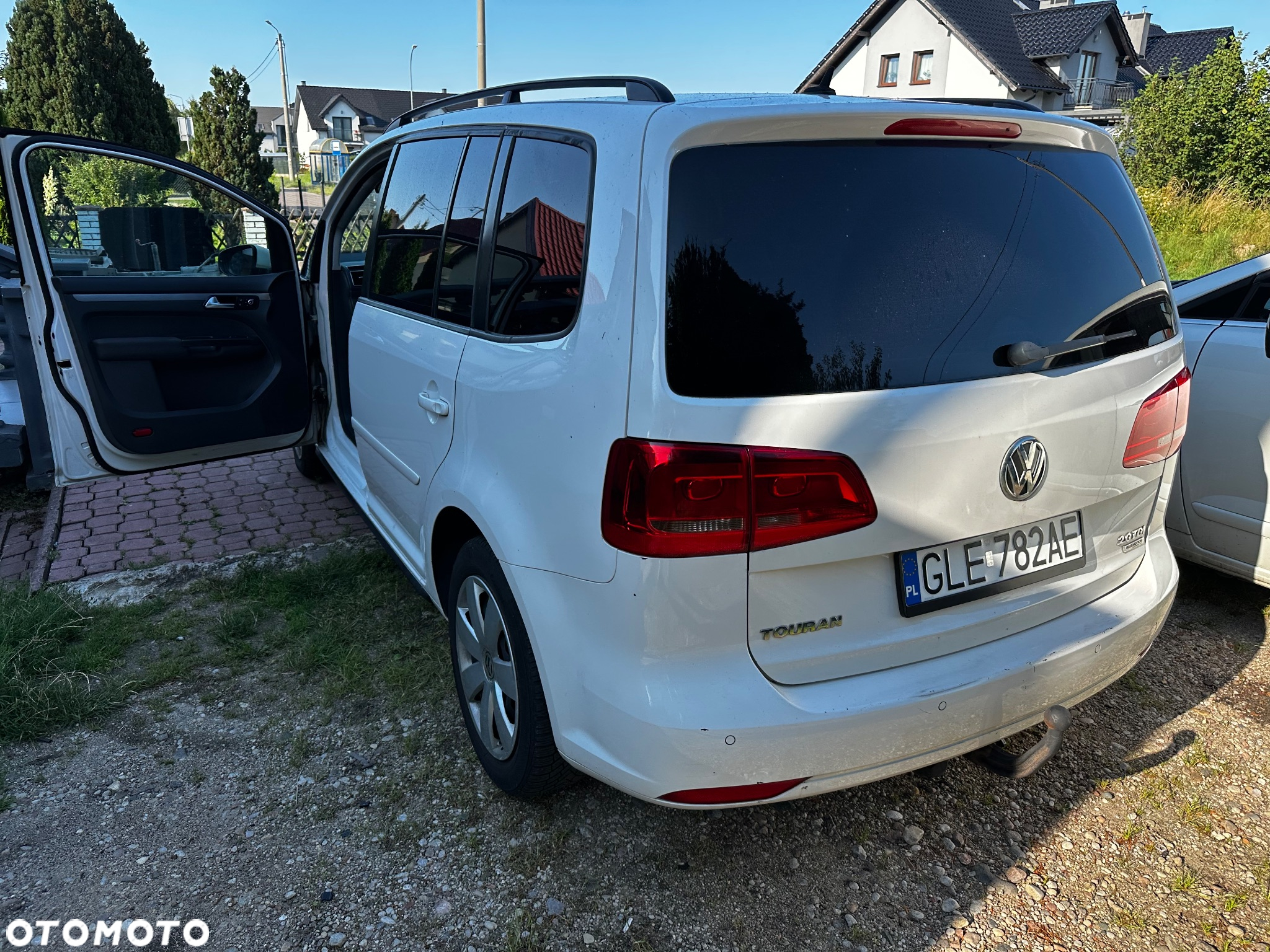 Volkswagen Touran 2.0 TDI DPF BlueMotion Technology Comfortline - 3