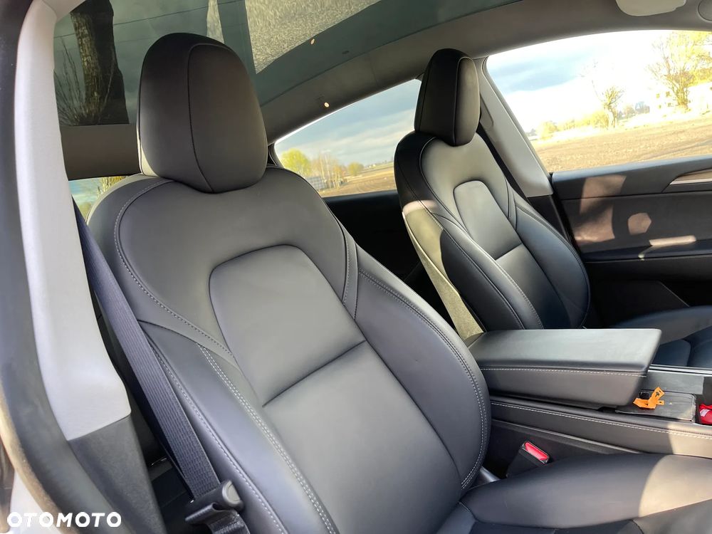 Tesla Model Y Standard - 17