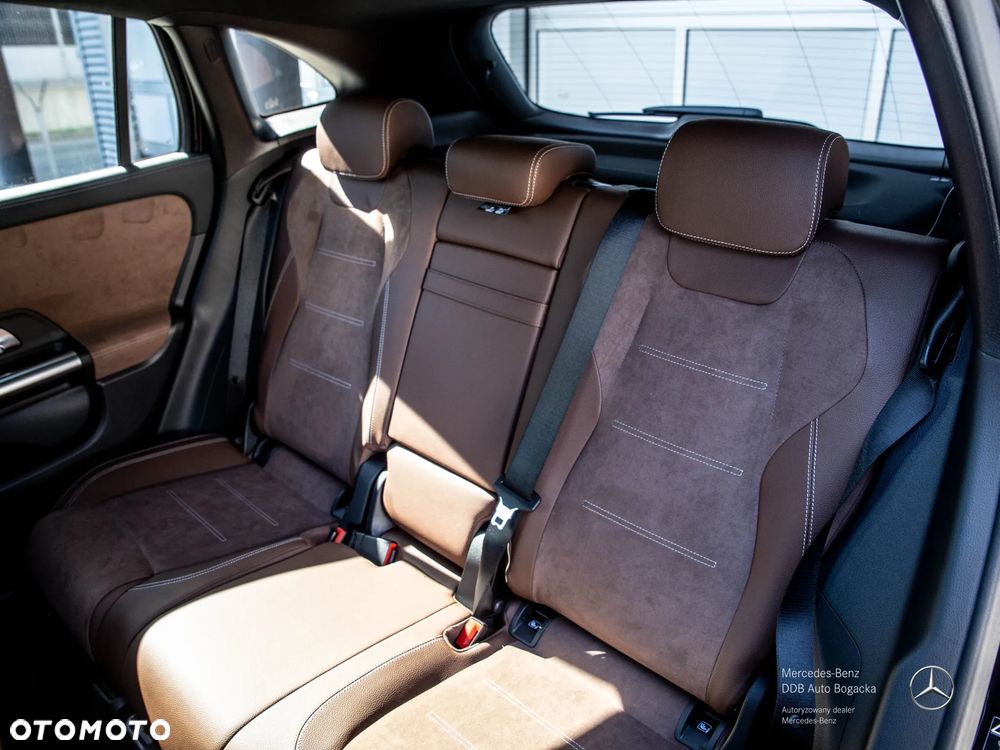 Mercedes-Benz GLA 220 mHEV 4-Matic AMG Line 8G-DCT - 13