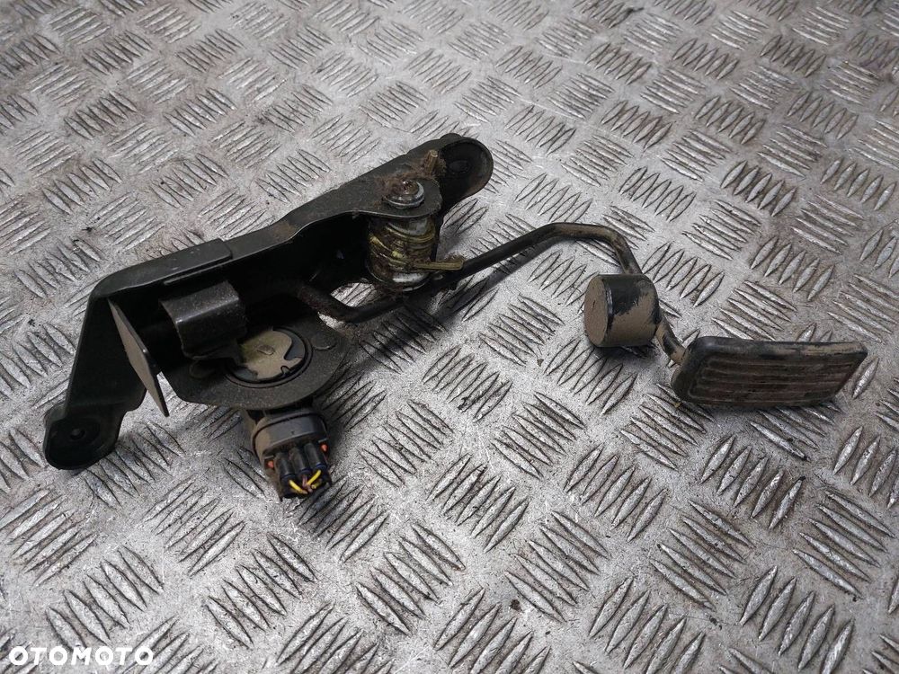 PEDAŁ GAZU POTENCJOMETR TOYOTA RAV4 II LIFT 2.0 D4D 89281-33010 - 1