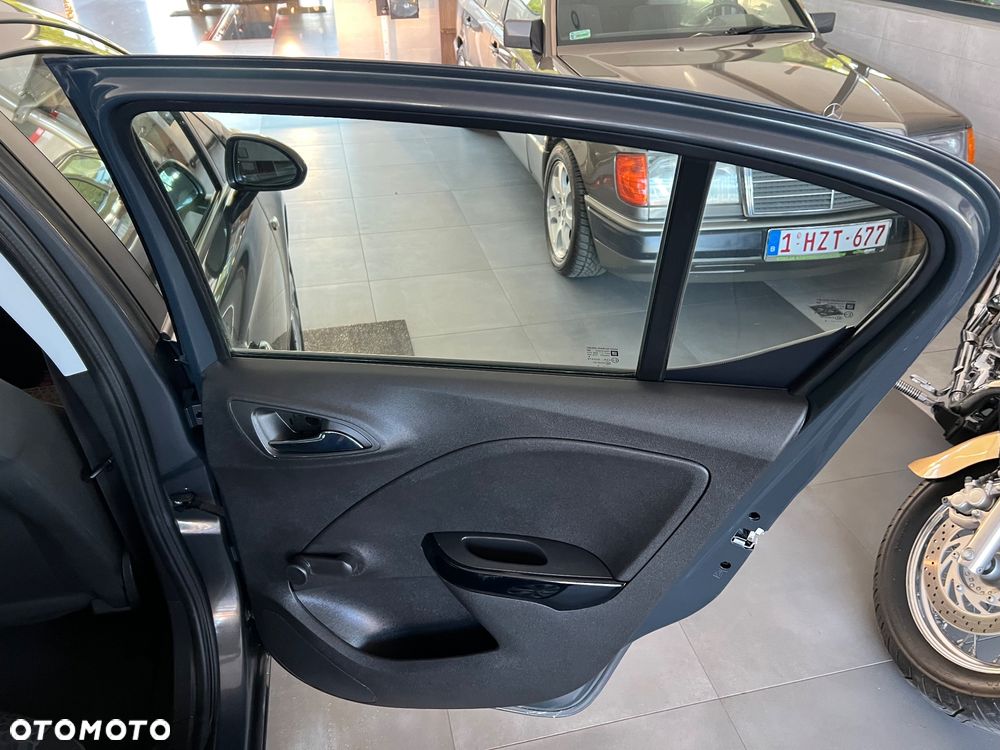 Opel Corsa 1.2 16V Cosmo - 21