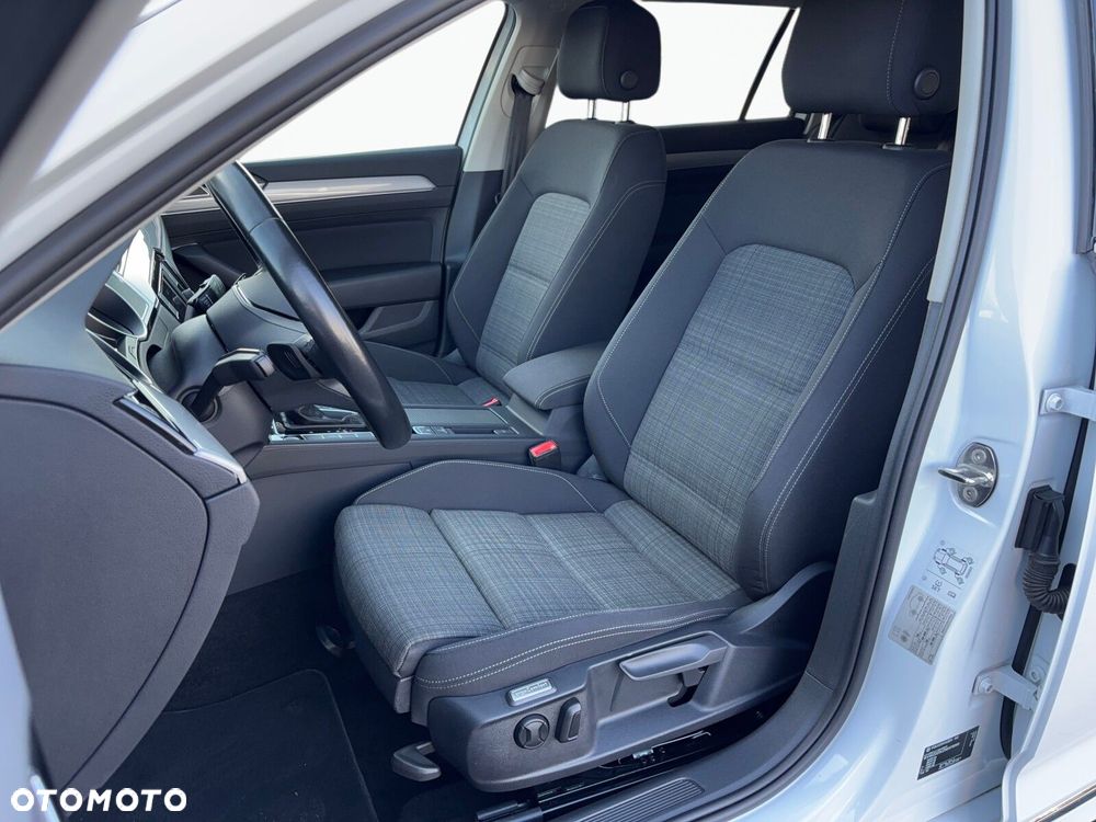 Volkswagen Passat Variant - 14