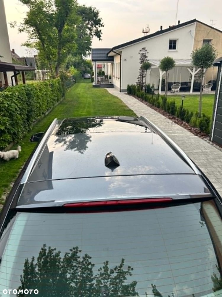 BMW Seria 5 520d xDrive - 7