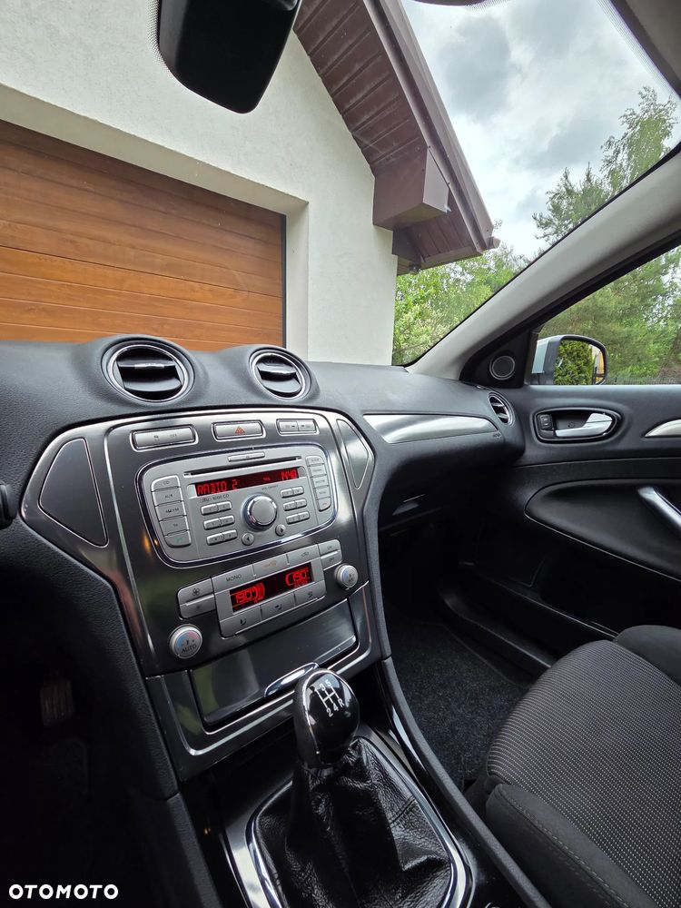 Ford Mondeo 2.0 Titanium - 11