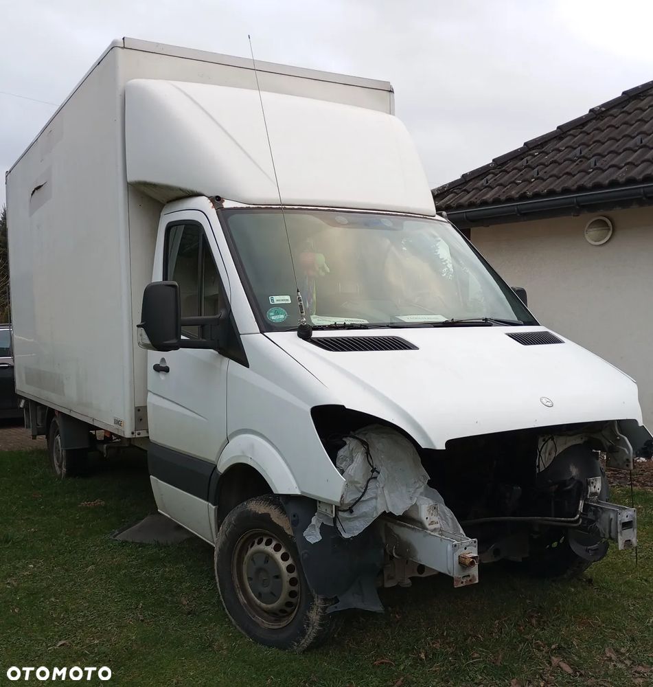 Mercedes Sprinter 313 2012r. kontener winda skrzynia drzwi tylny most - 1