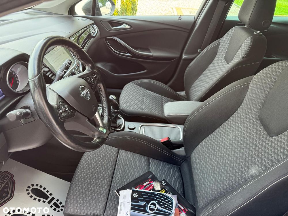 Opel Astra - 33