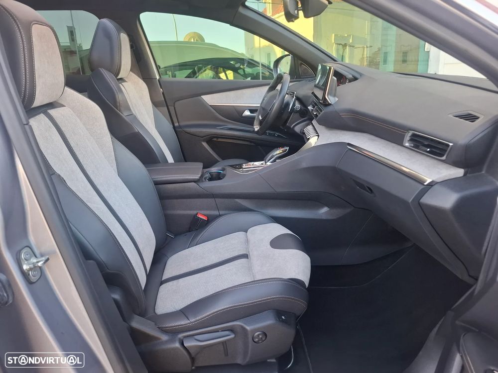 Peugeot 3008 1.6 Hybrid4 GT Pack e-EAT8 - 40