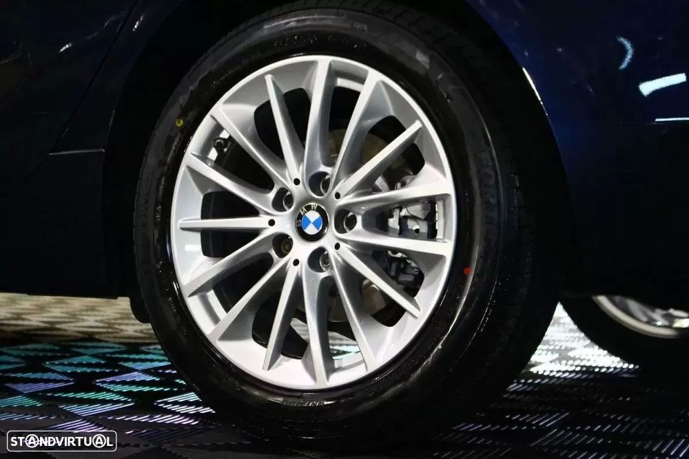 BMW 218 Active Tourer d Line Sport Auto - 13