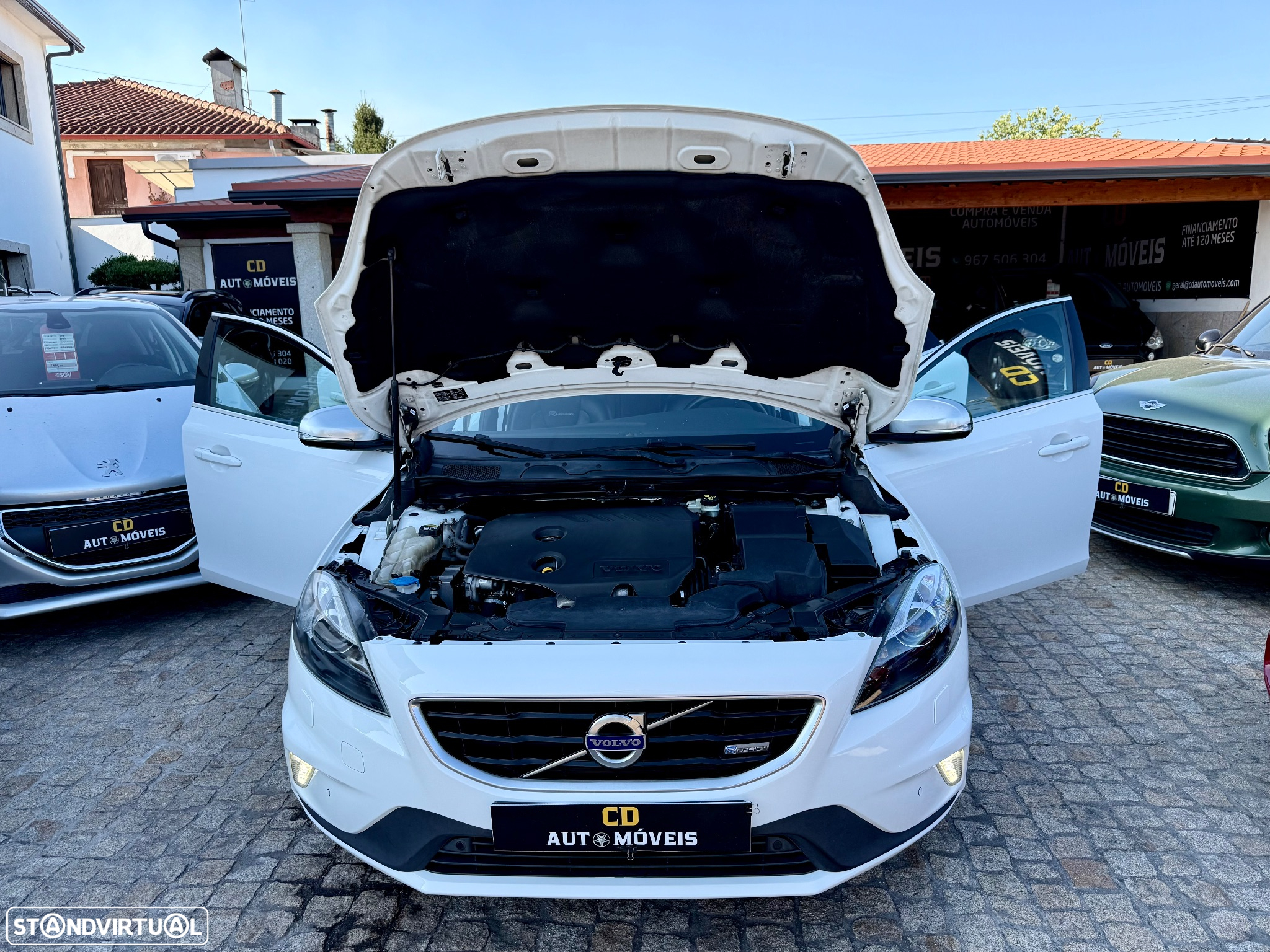 Volvo V40 1.6 D2 R-Design - 30
