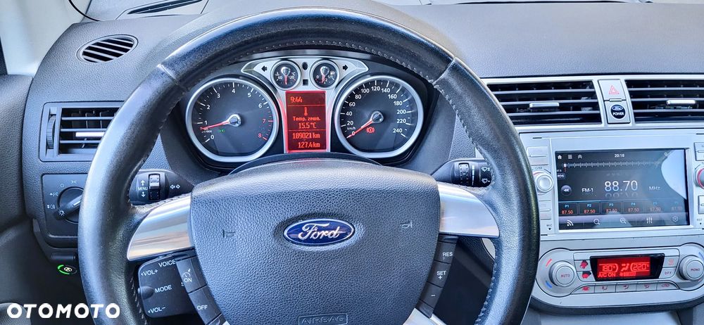 Ford Kuga 2.5 Titanium - 10