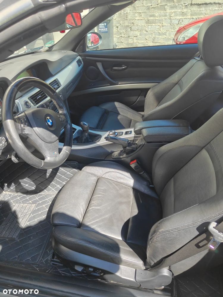 BMW Seria 3 330d - 16